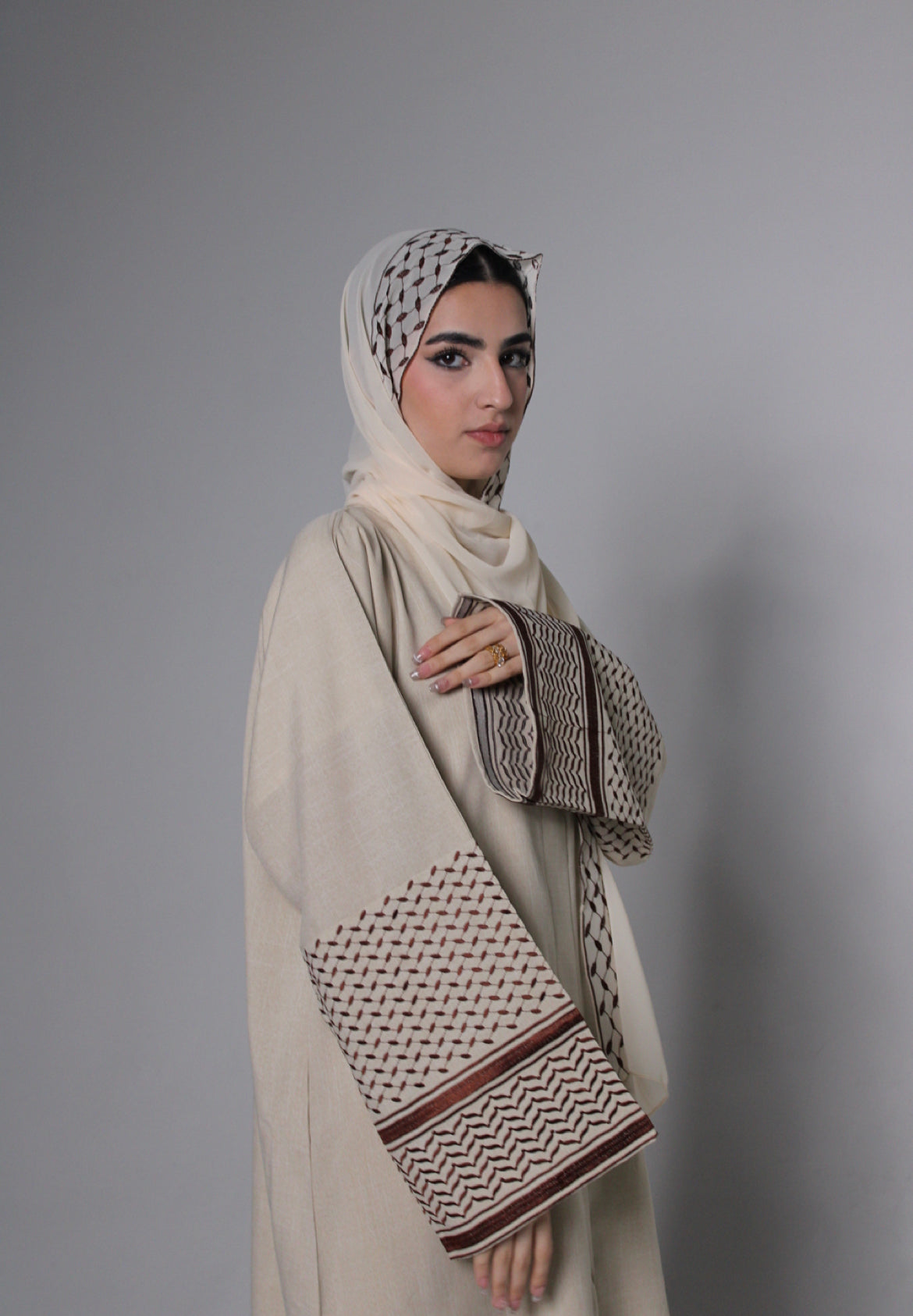 Brown Keffiyeh Abaya – Glamabayasss