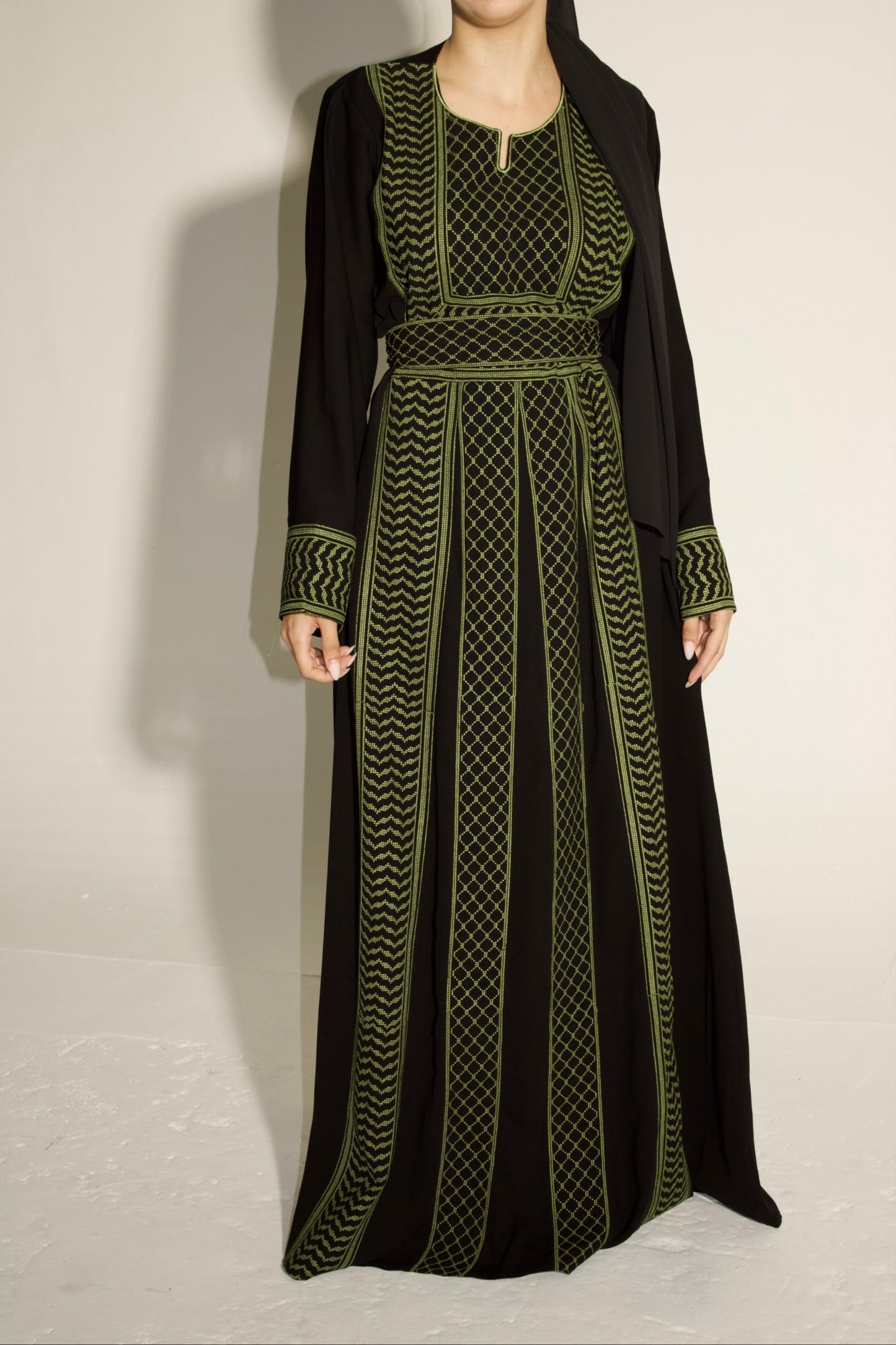 Palestinian Thobe