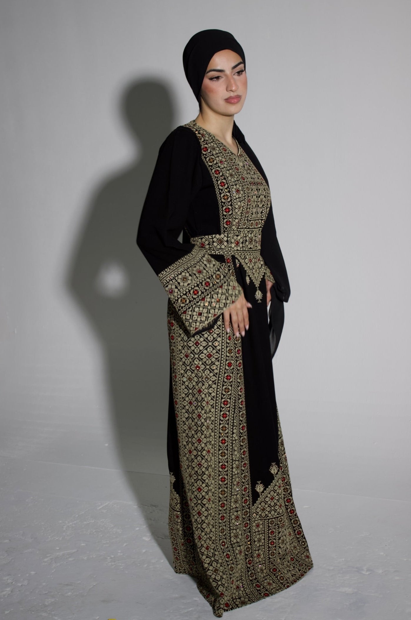 Palestinian Thobe