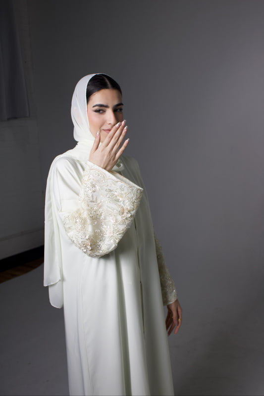 Tabarek Abaya (White)