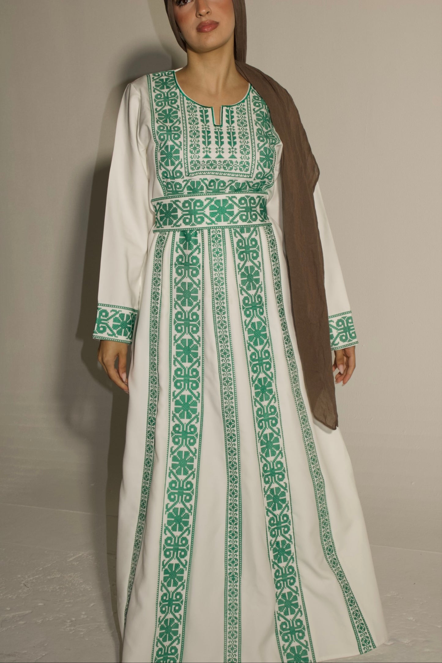 Palestinian Thobe