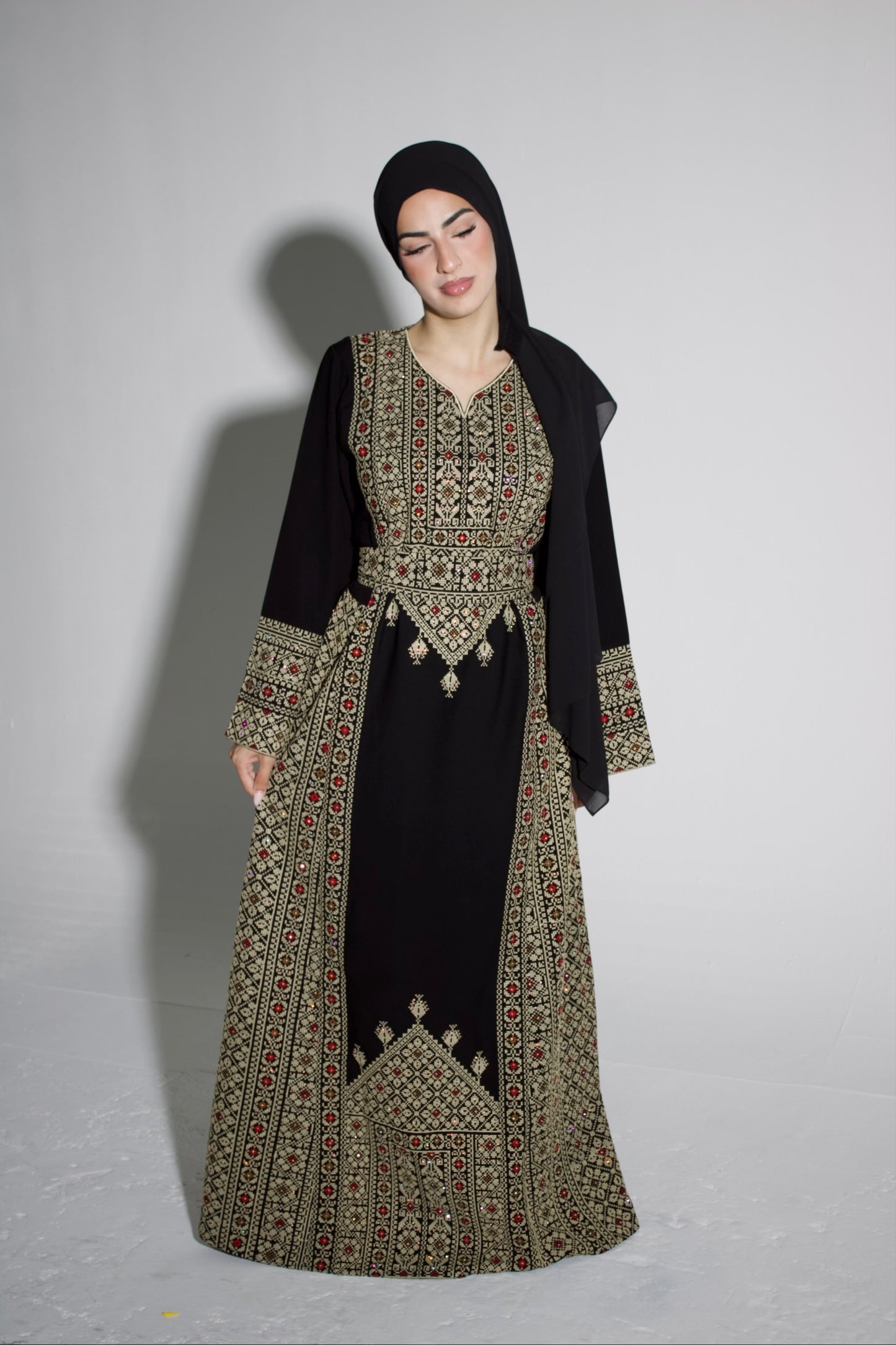 Palestinian Thobe