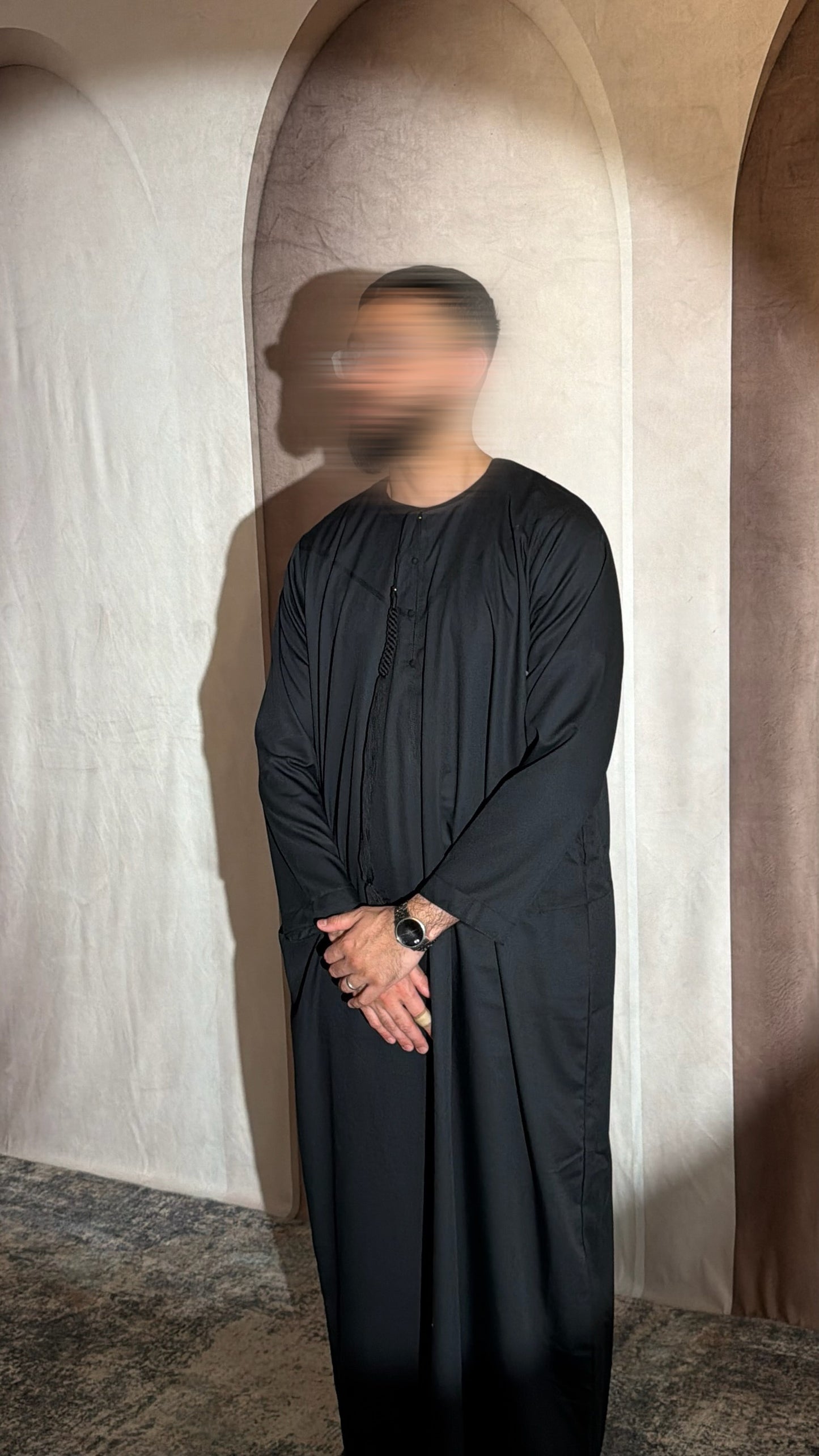 Emirati Thobe (black)
