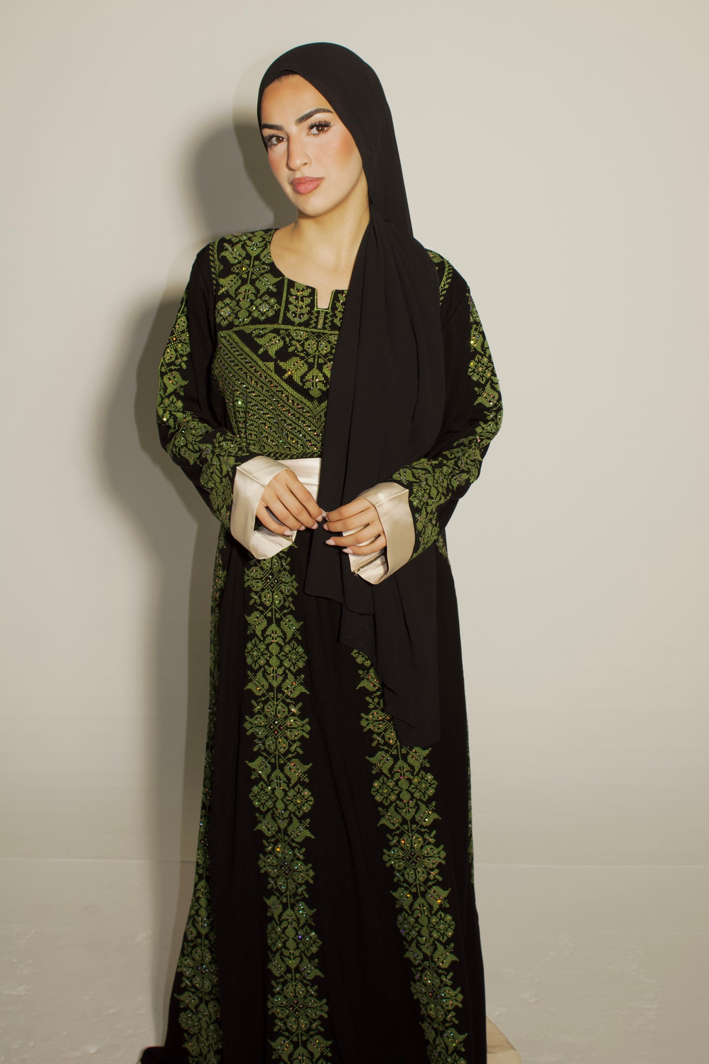 Palestinian Thobe
