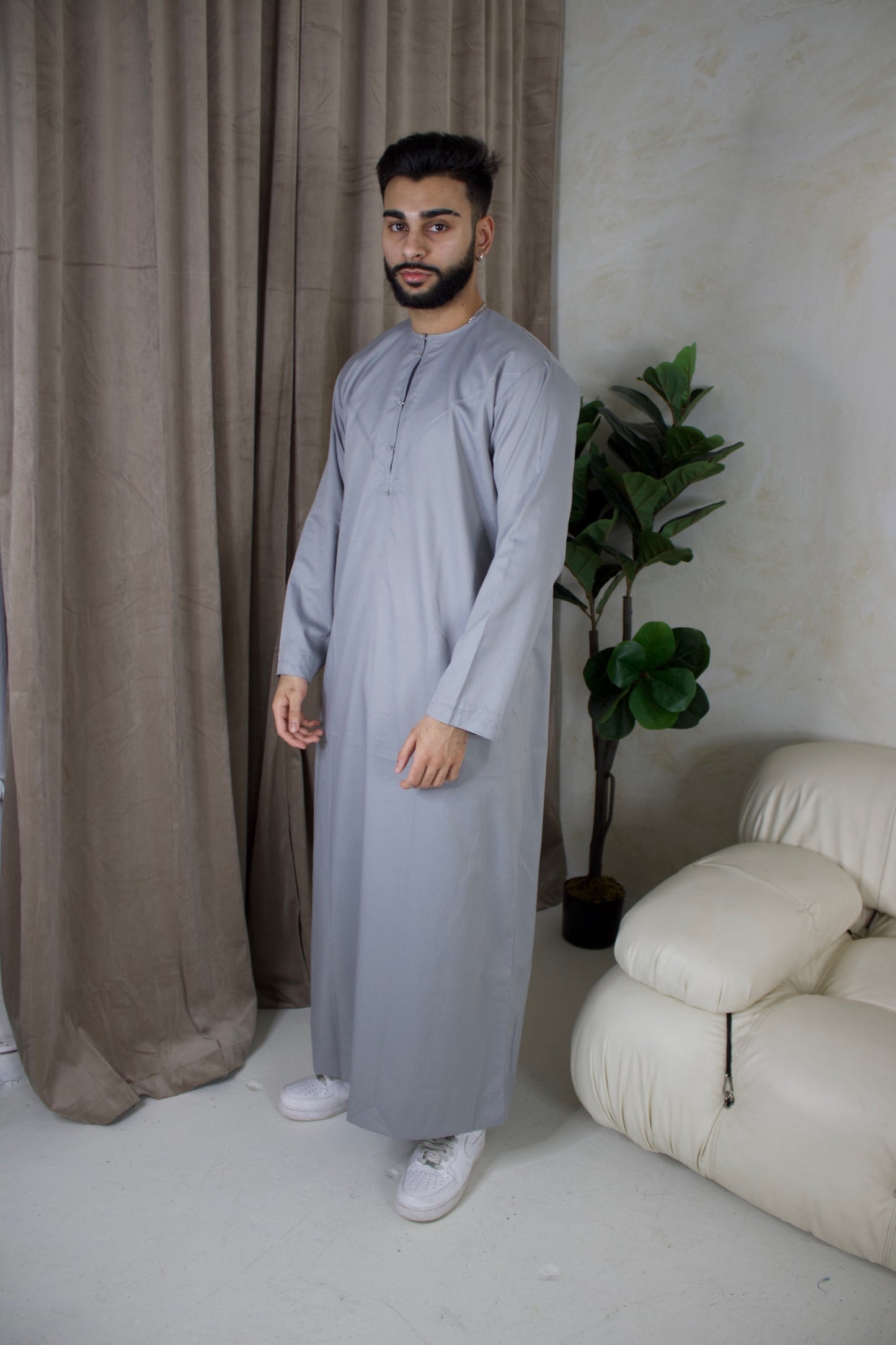 Gray Emirati Thobe