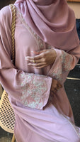 Jamila (جميلة)