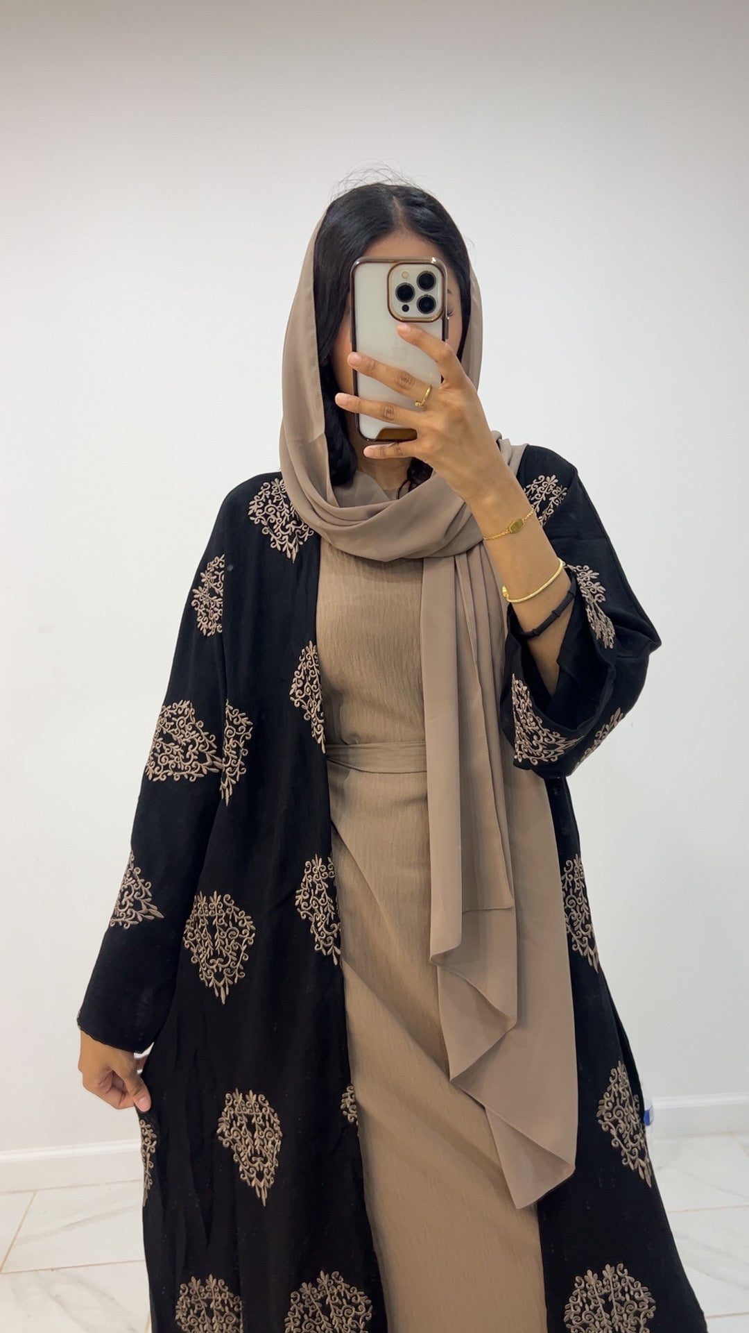 Kinza Abaya