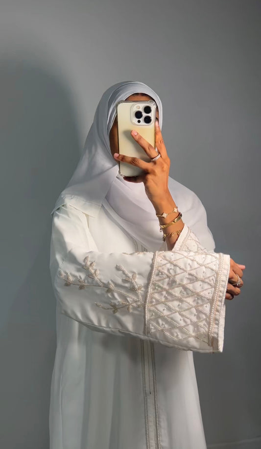 Bisma Abaya in white