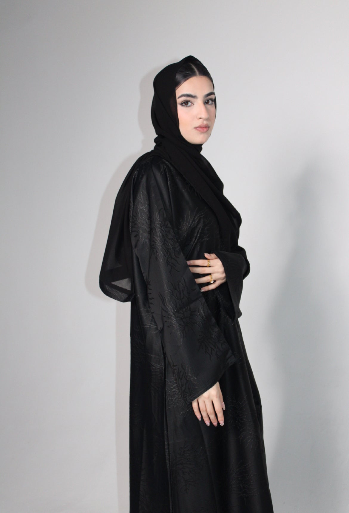 Aaida Abaya In Dark Black – Glamabayasss